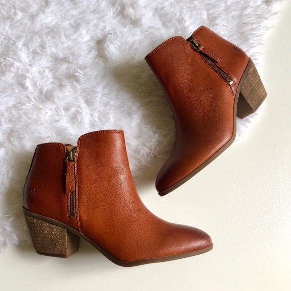 judy zip bootie frye